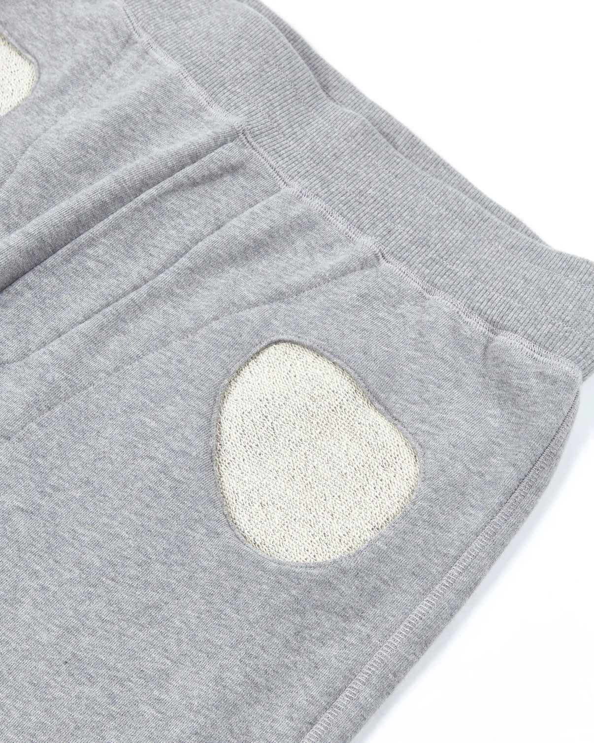 Pantalón deportivo con bolsillo de rizo expuesto - Gris