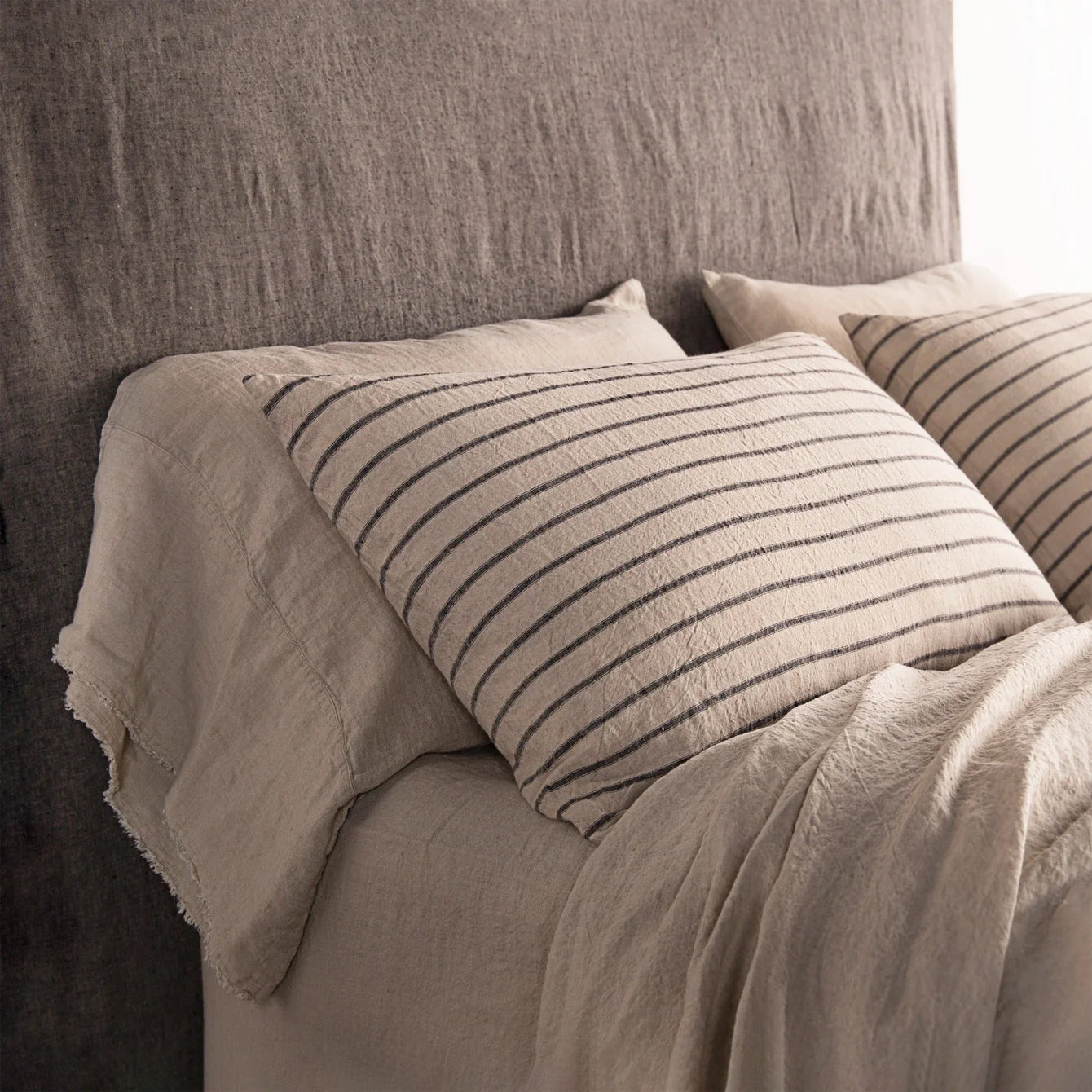 Funda de almohada a rayas Basix