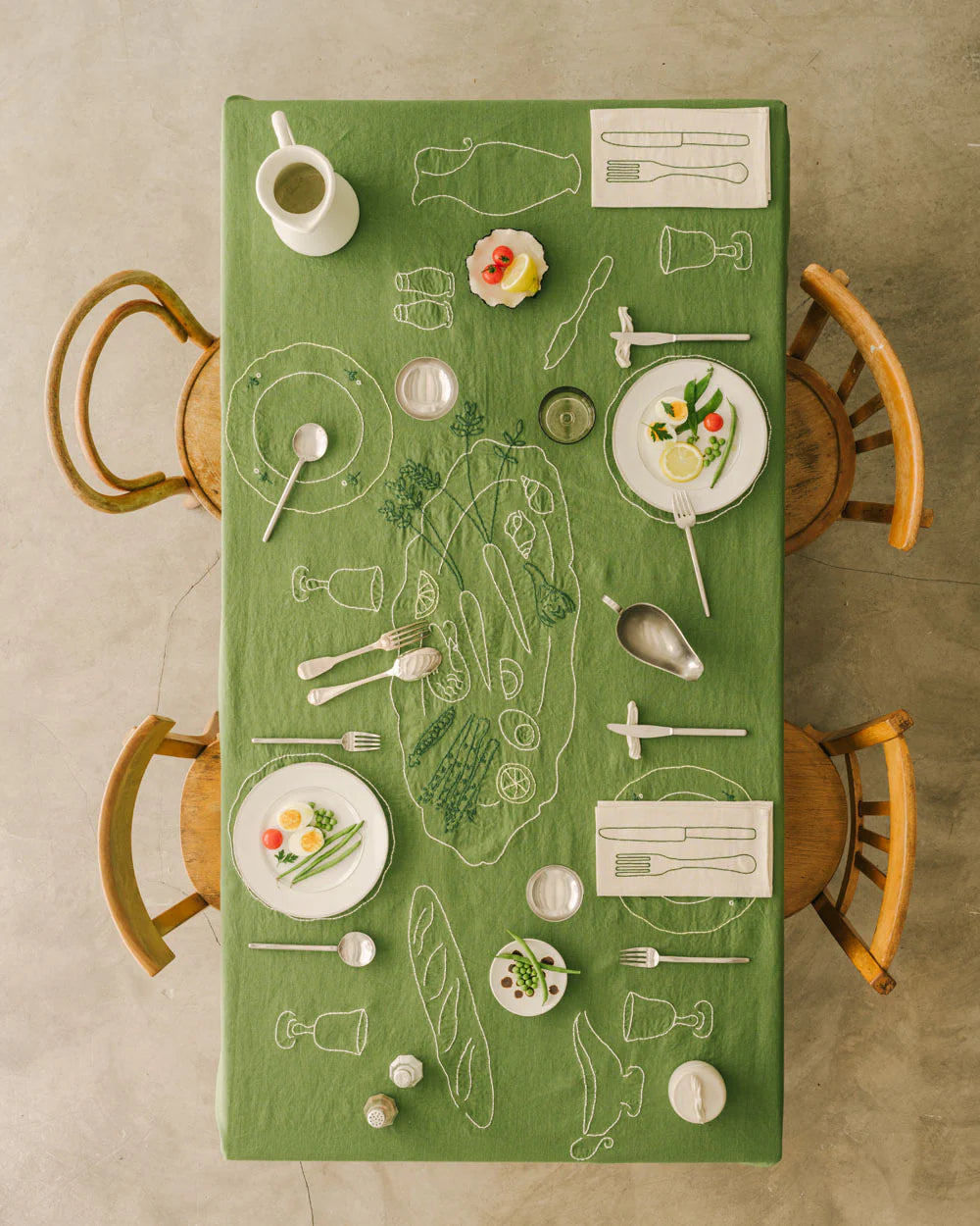 Big Aioli Green Tablecloth