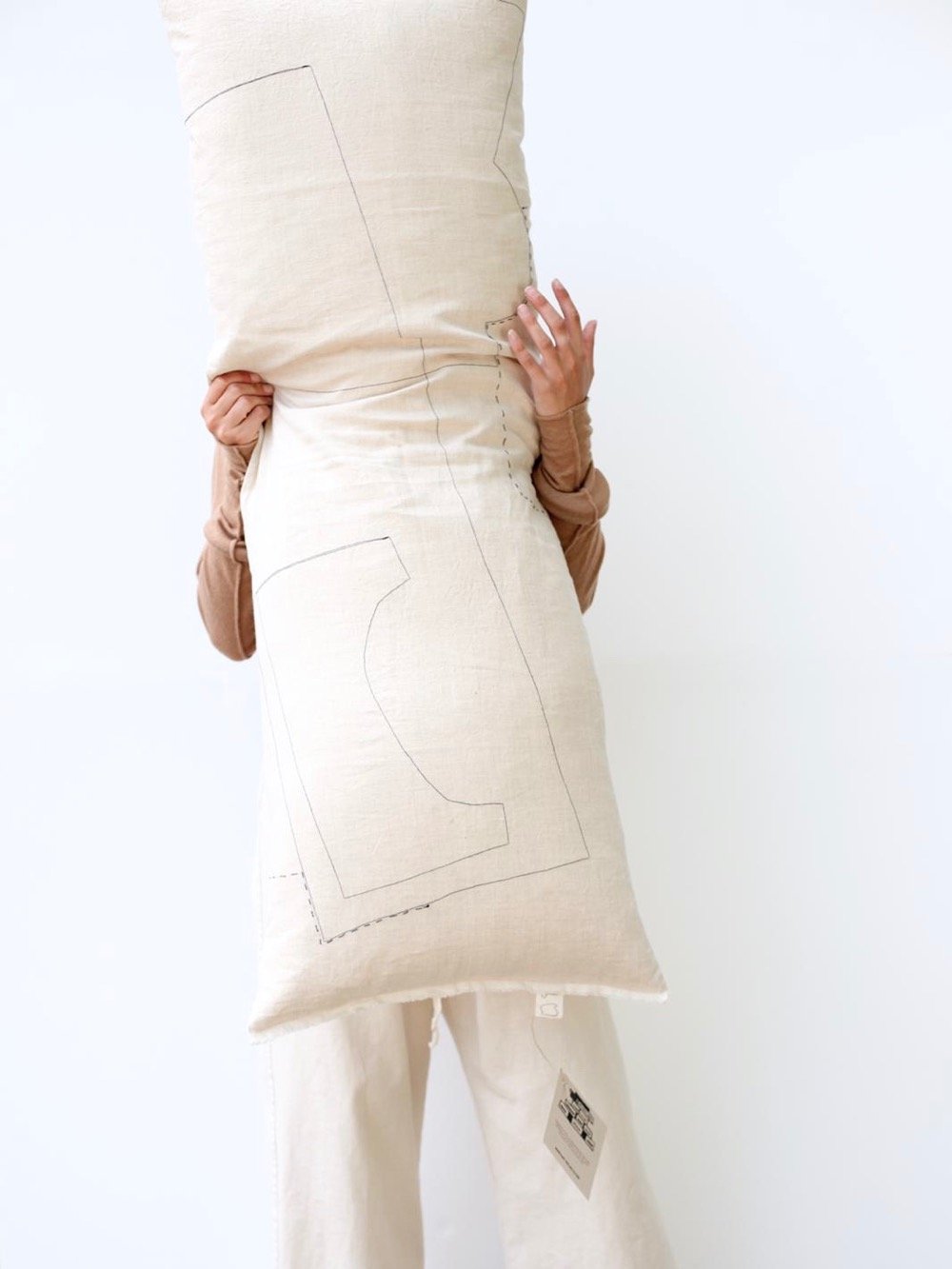 Totum Cushion