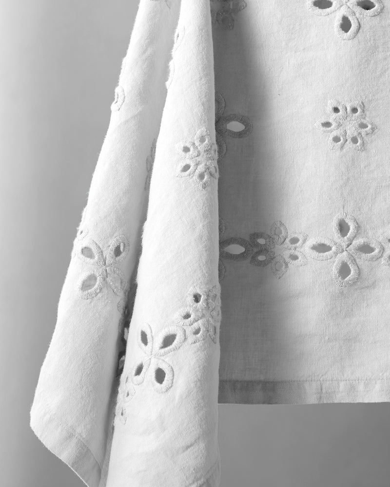 Light Gray Bijou Tablecloth