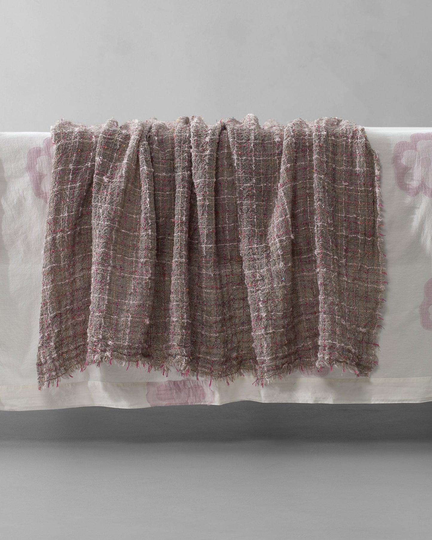Boy Throw-Verbena
