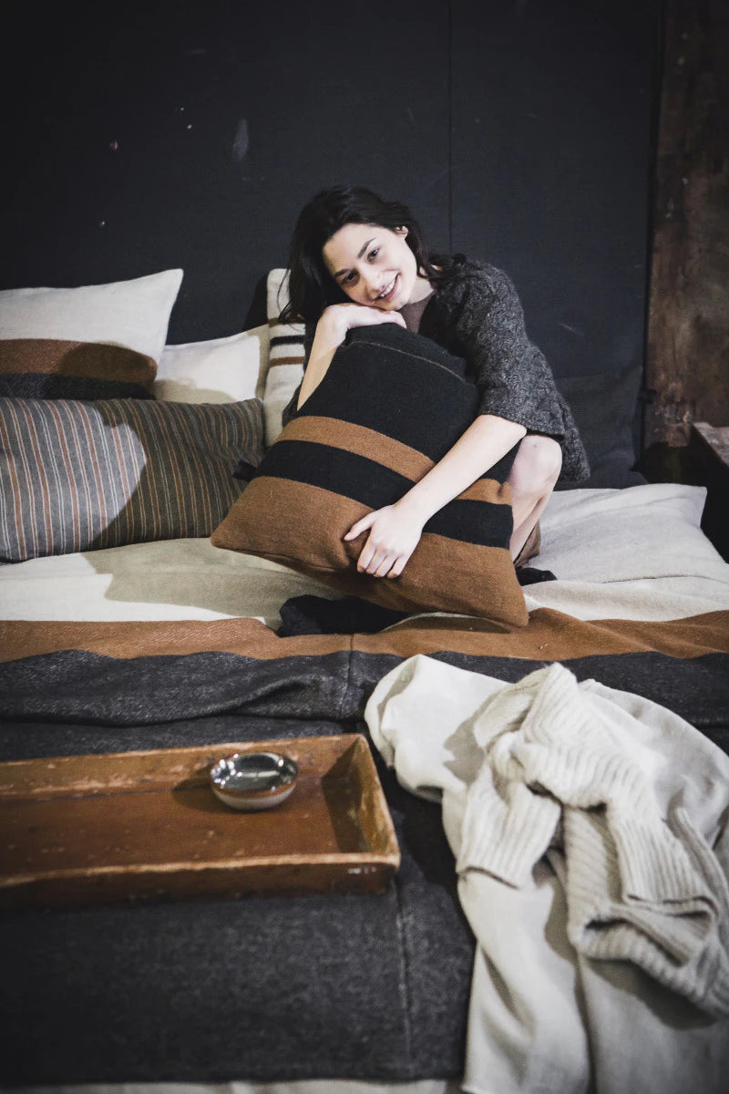 Oscar Pillow cover - Black stripe