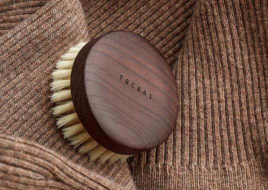 Pilling Brush