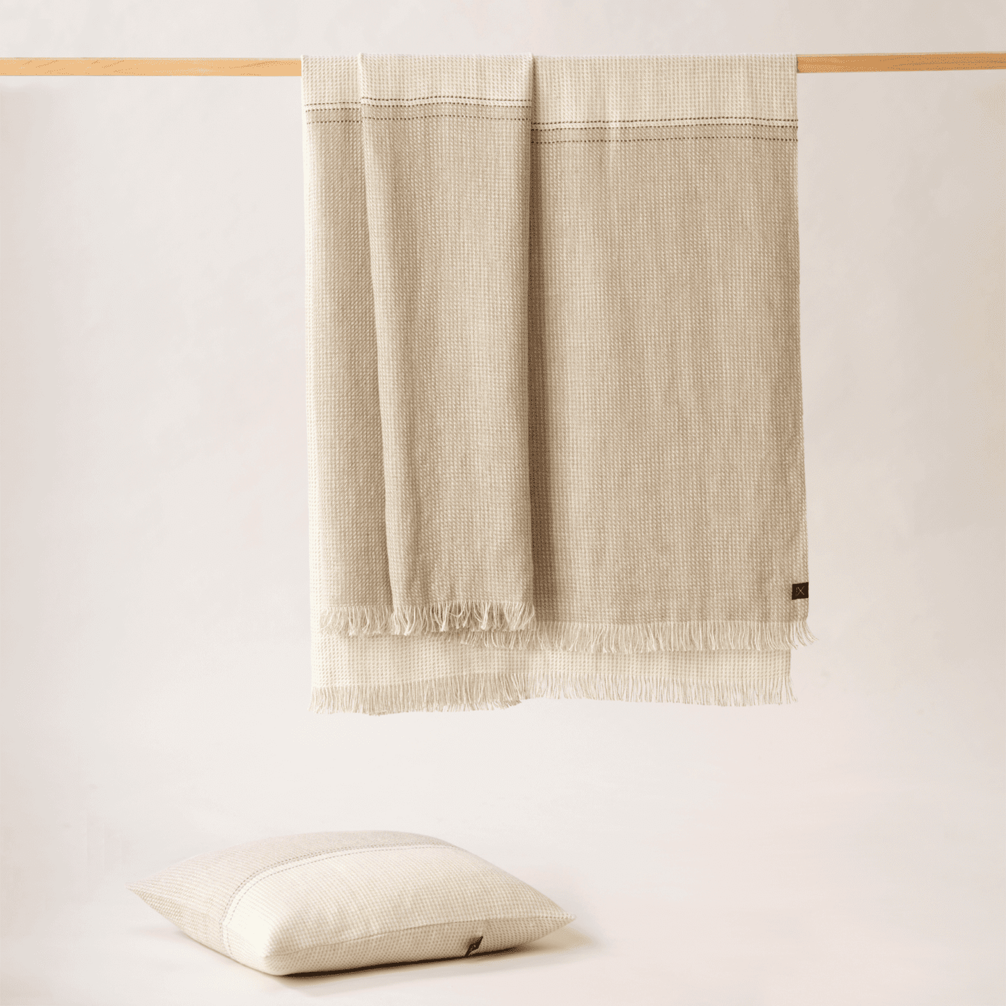 DABORD Throw Blanket