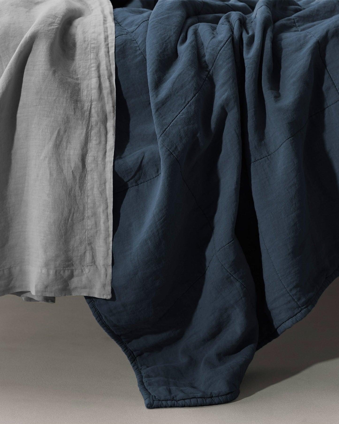 Dark Slate Gray Italian Linen (Rem) Quilt