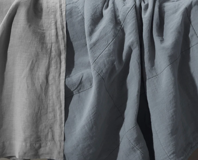 Dim Gray Italian Linen (Rem) Quilt