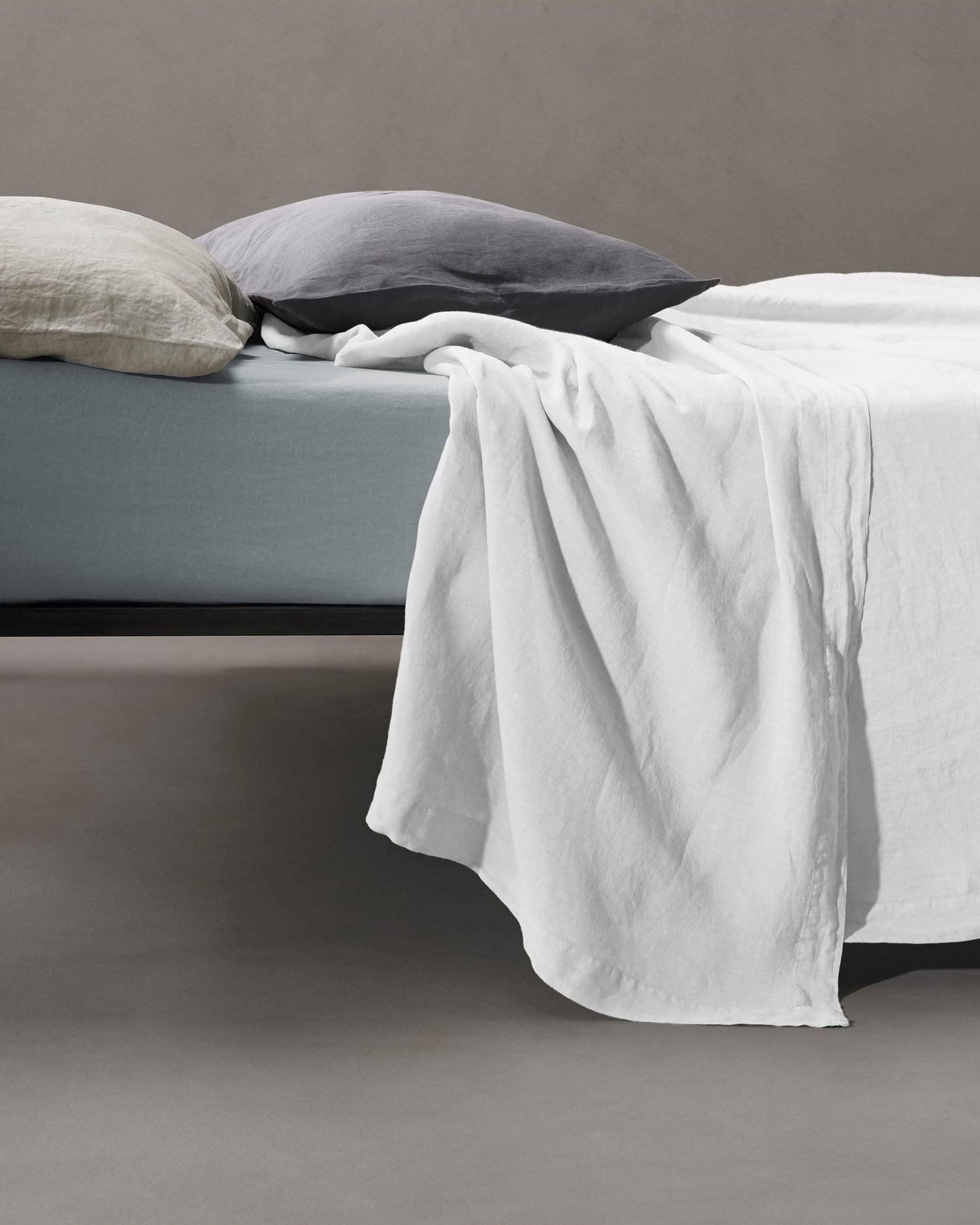 Slate Gray Italian Linen (Rem) Sheet Set