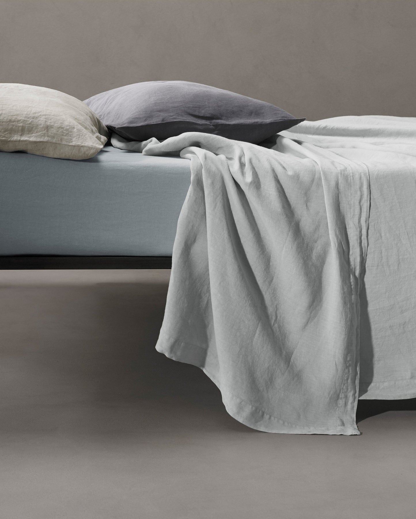 Slate Gray Italian Linen (Rem) Sheet Set