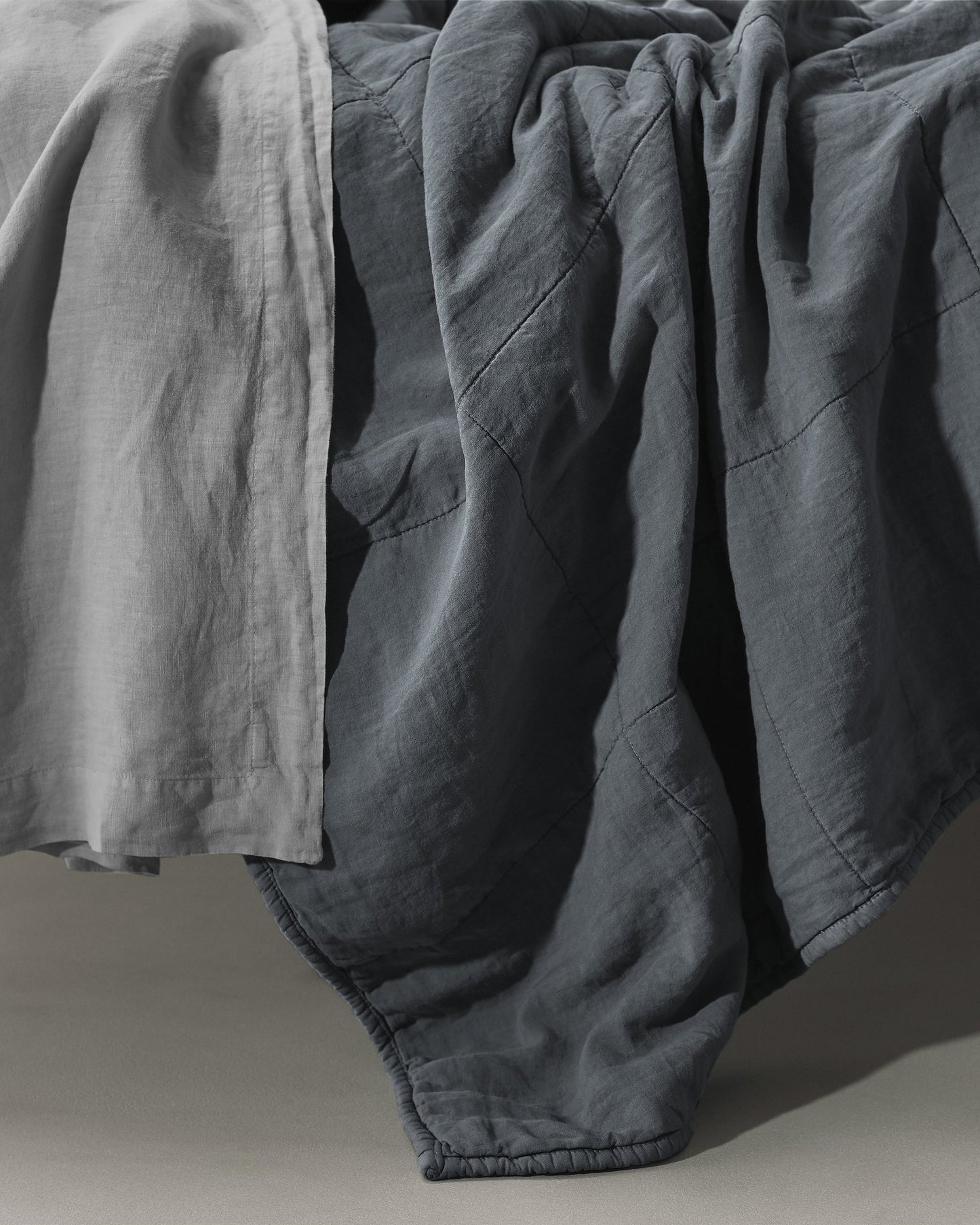Dark Slate Gray Italian Linen (Rem) Quilt